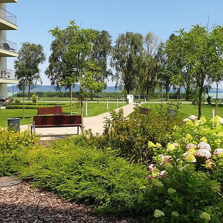 Lelle Resort B20 Балатонлеле Екстериор снимка