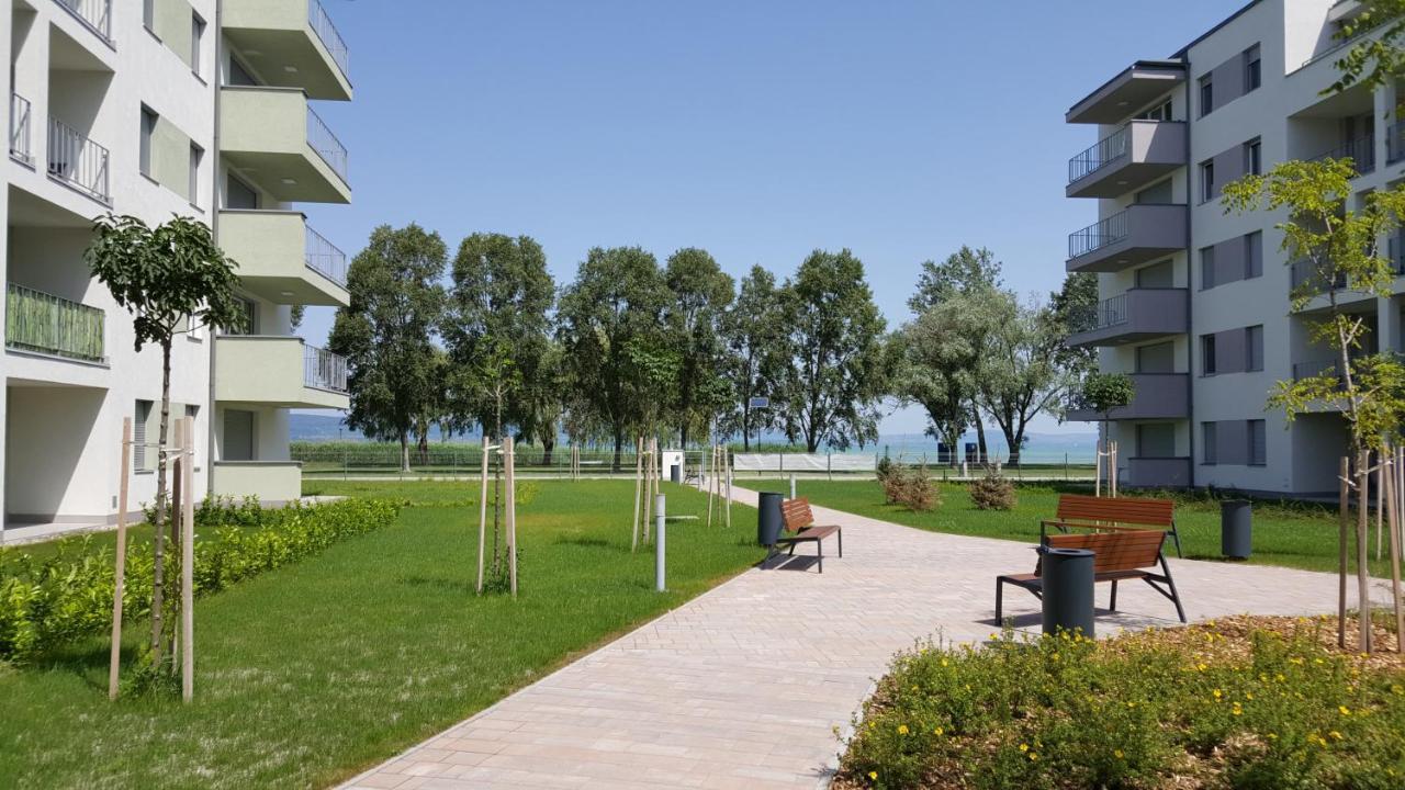 Lelle Resort B20 Балатонлеле Екстериор снимка