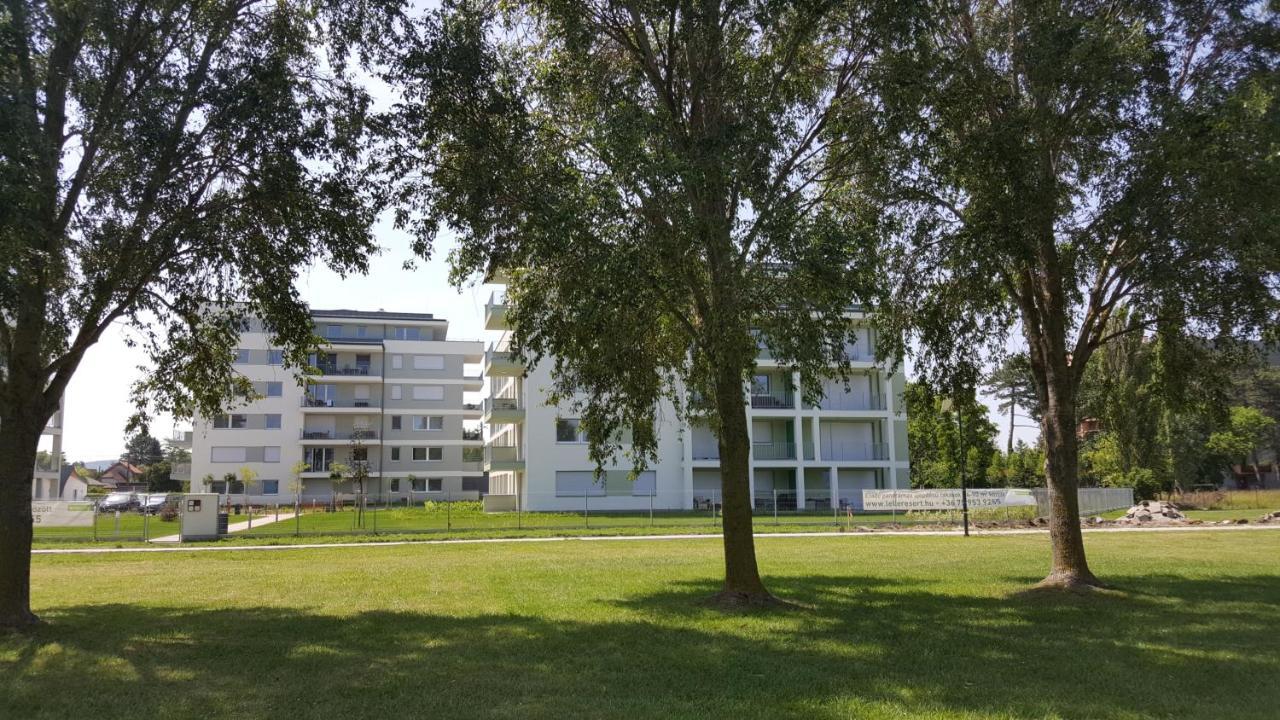 Lelle Resort B20 Балатонлеле Екстериор снимка